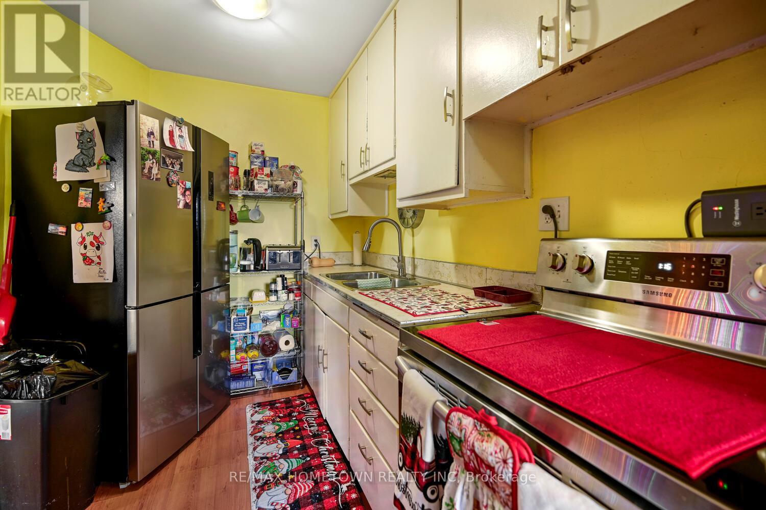 10 Belvedere Place, Brockville, Ontario K6V 3A4 - Photo 20 - X12590036