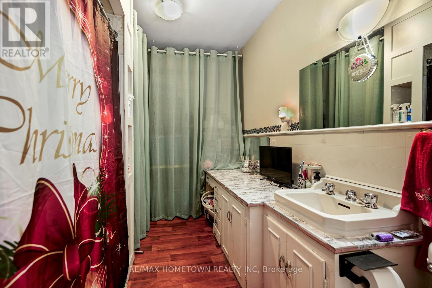 10 Belvedere Place, Brockville, Ontario K6V 3A4 - Photo 21 - X12590036