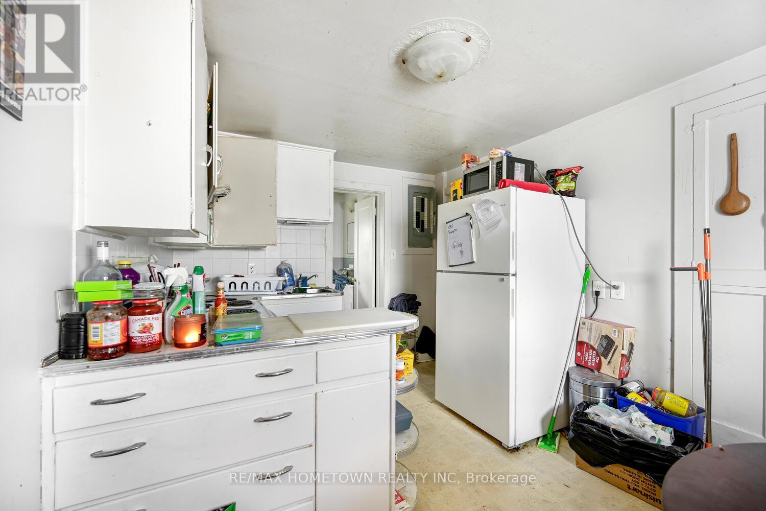 10 Belvedere Place, Brockville, Ontario K6V 3A4 - Photo 25 - X12590036