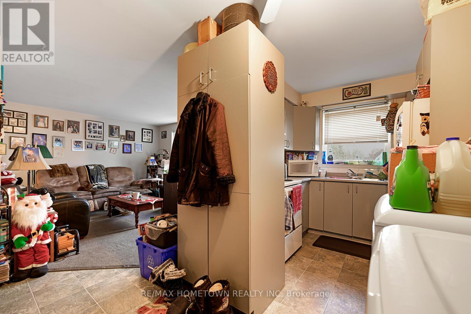 10 Belvedere Place, Brockville, Ontario K6V 3A4 - Photo 35 - X12590036