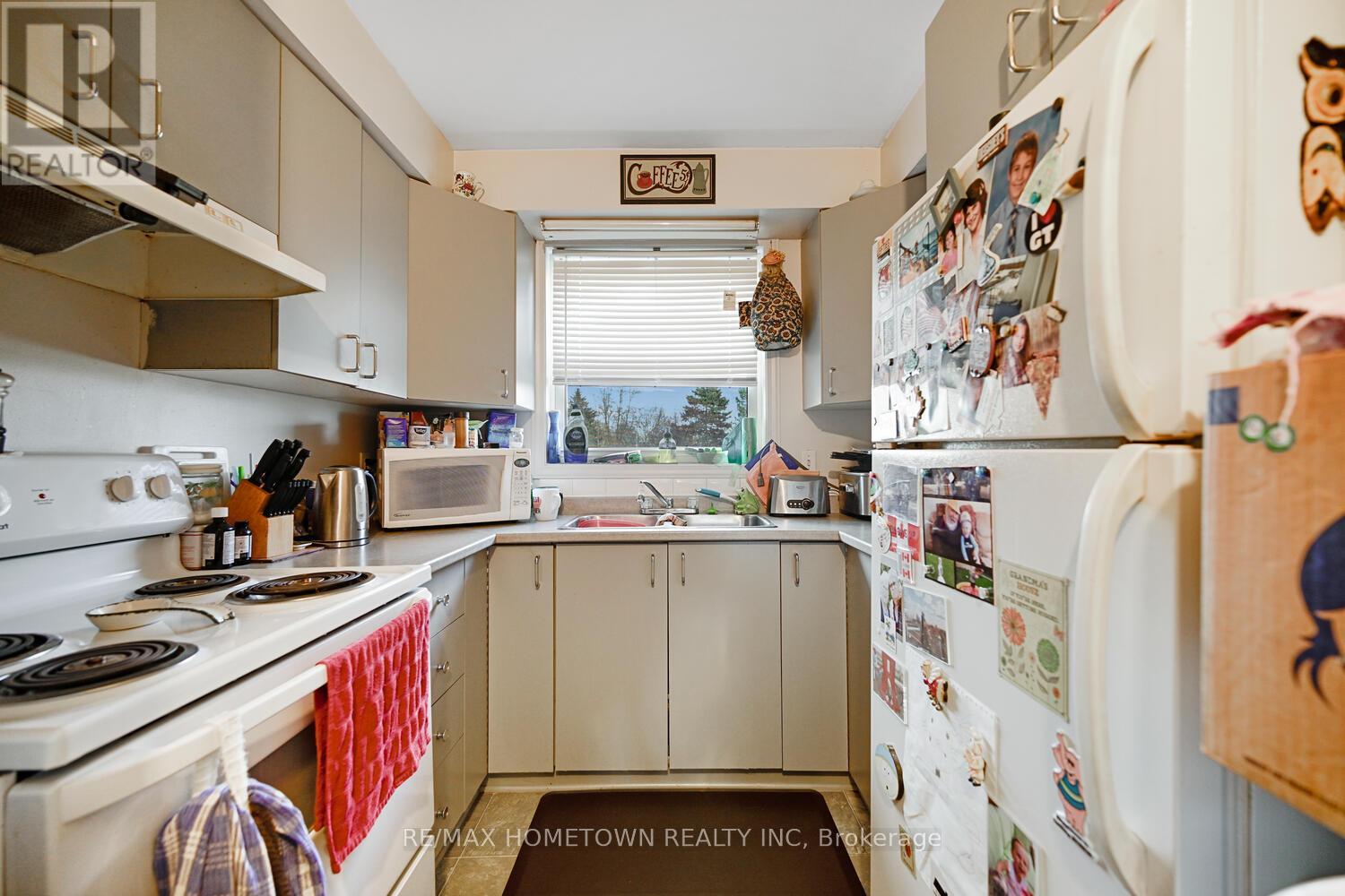 10 Belvedere Place, Brockville, Ontario K6V 3A4 - Photo 36 - X12590036