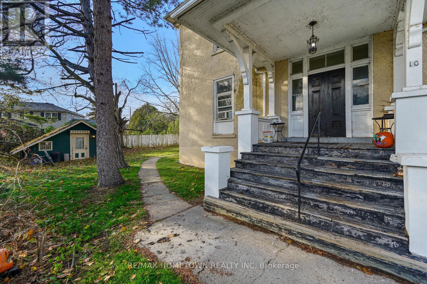 10 Belvedere Place, Brockville, Ontario K6V 3A4 - Photo 4 - X12590036