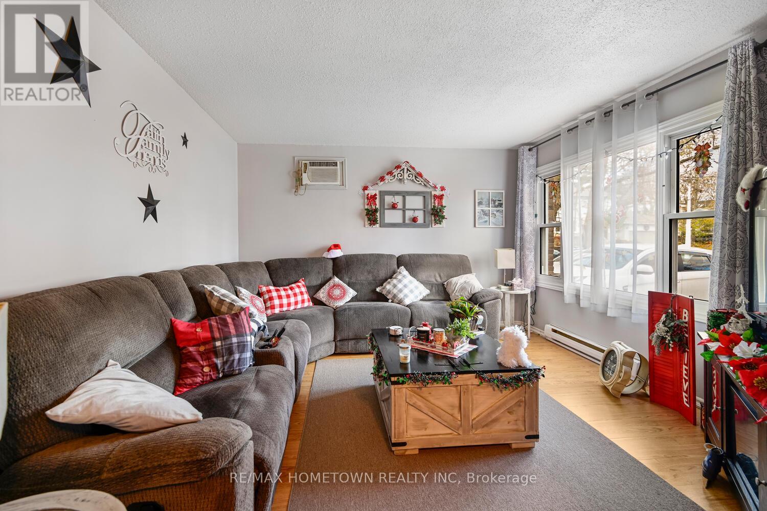 10 Belvedere Place, Brockville, Ontario K6V 3A4 - Photo 43 - X12590036