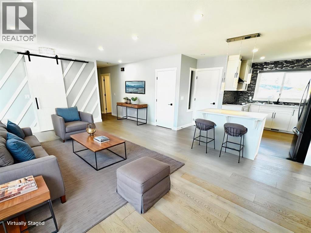 10304 Elbow Drive Sw, Calgary, Alberta  T2W 1G1 - Photo 3 - A2270871