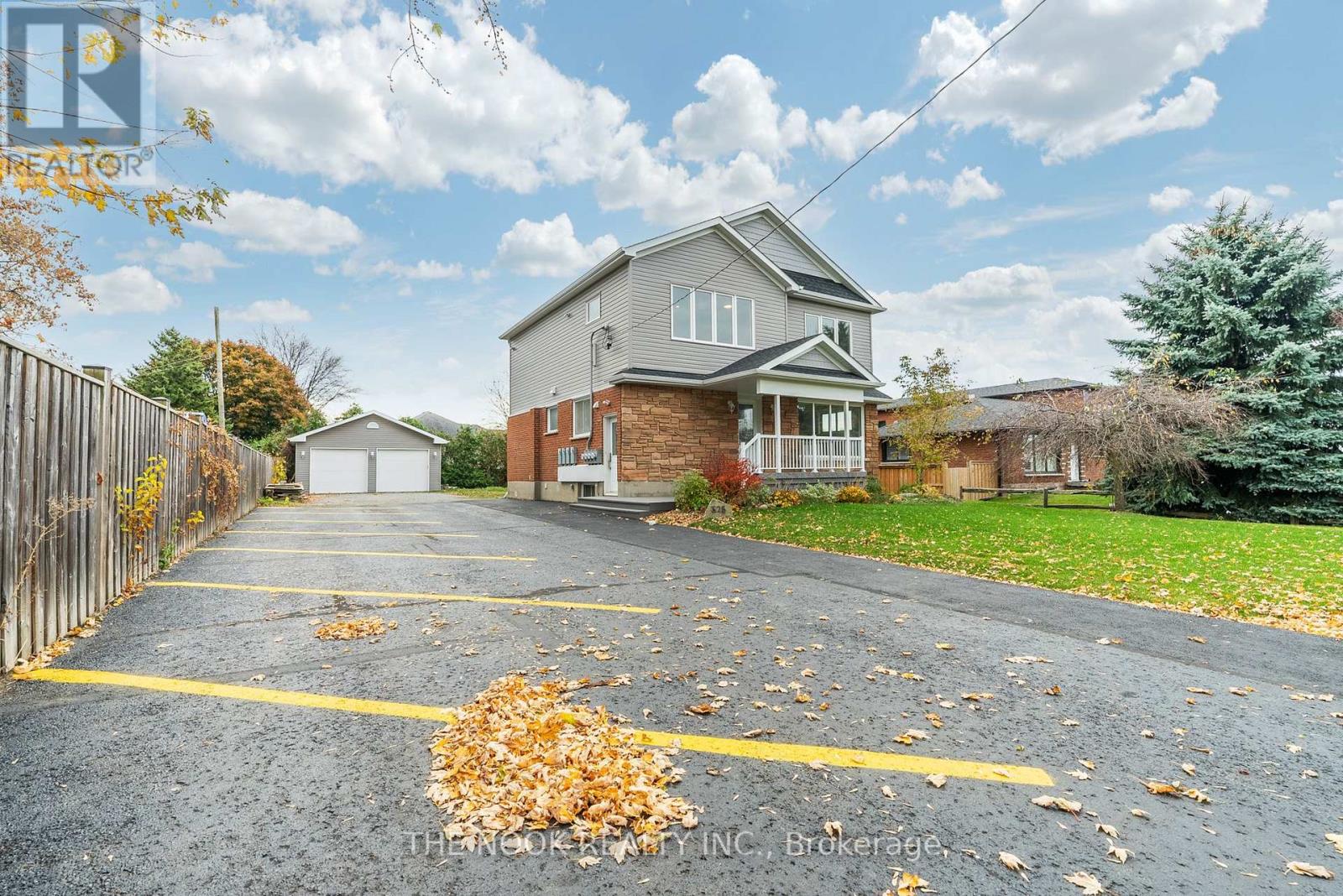 525 Larry Avenue, Oshawa, Ontario L1K 2B7 - Photo 2 - E12590024