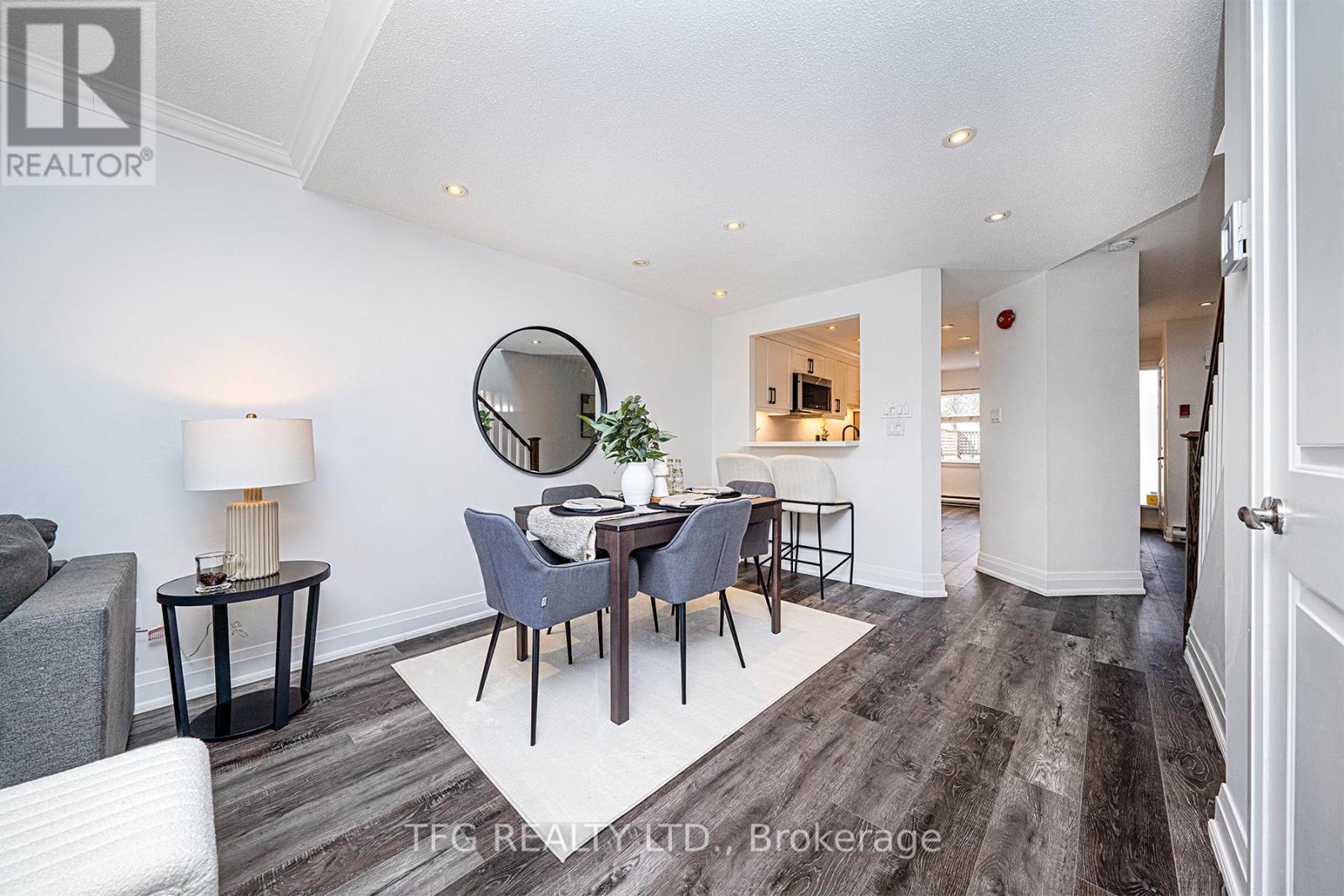 7 - 120 Glen Manor Drive, Toronto (The Beaches), Ontario  M4E 2X6 - Photo 14 - E12590068