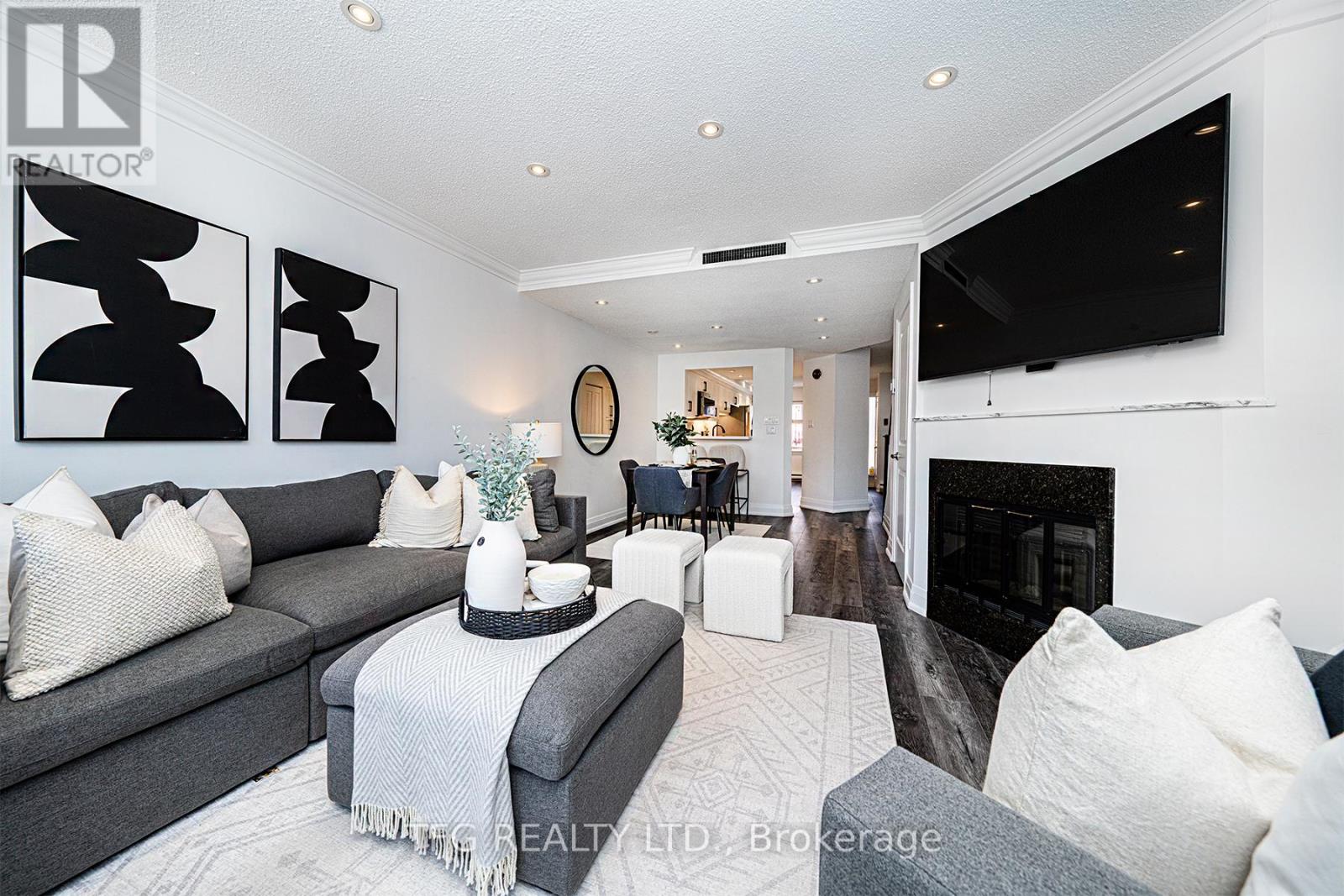 7 - 120 Glen Manor Drive, Toronto (The Beaches), Ontario  M4E 2X6 - Photo 19 - E12590068