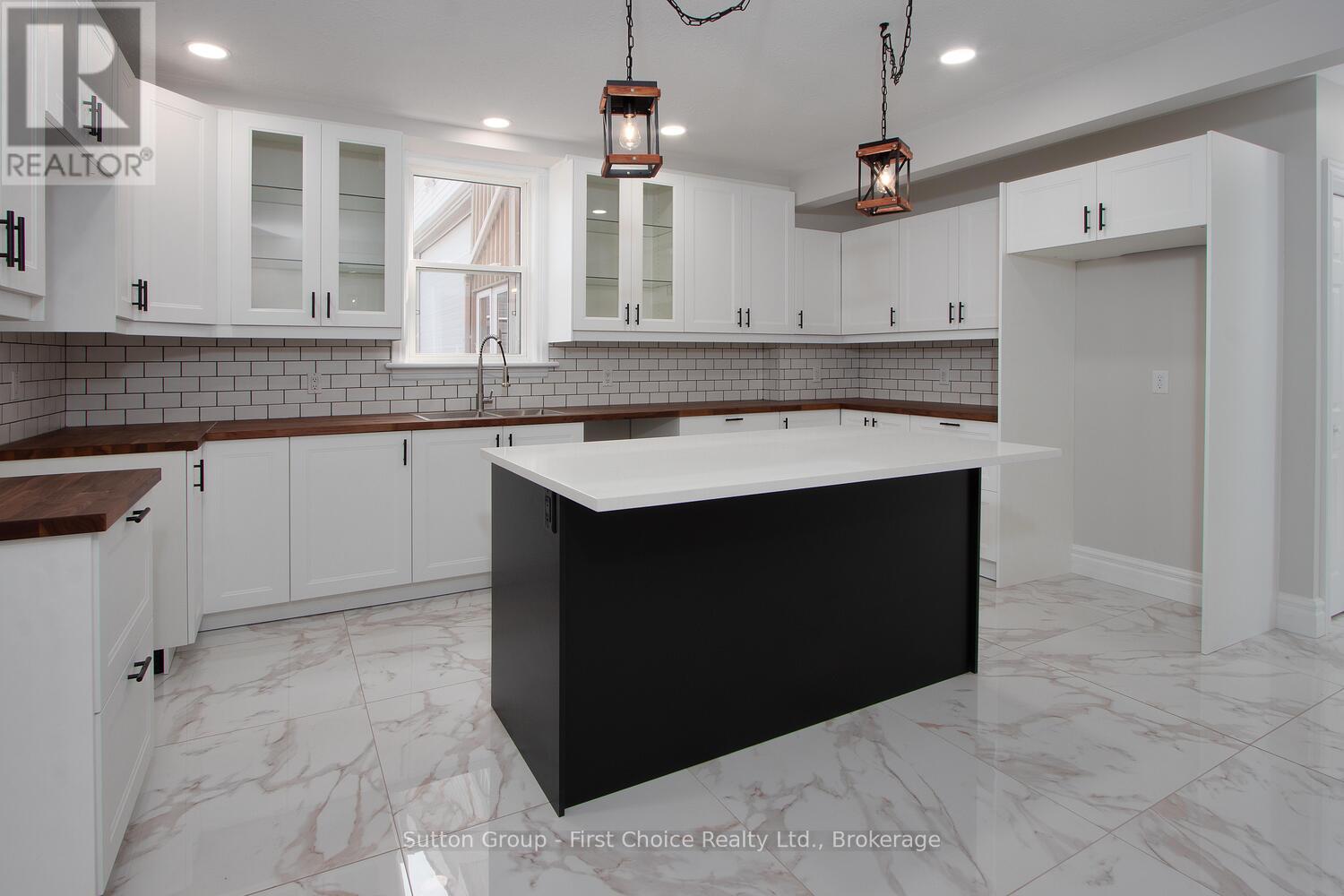 307 Nelson Street, Stratford, Ontario  N5A 2K5 - Photo 14 - X12589926