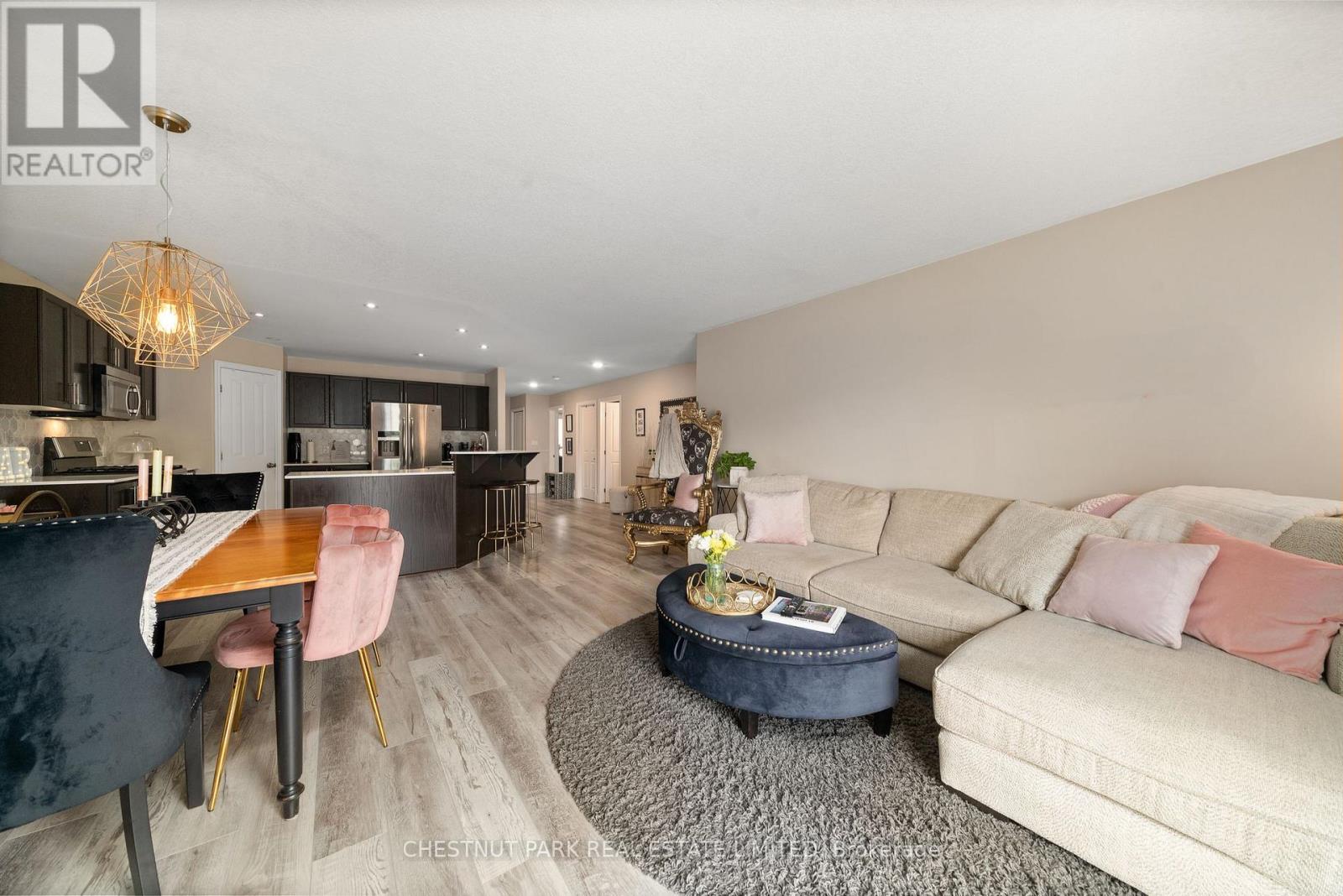 140 Islandview Drive, Loyalist (Amherstview), Ontario  K7N 0A5 - Photo 7 - X12589900