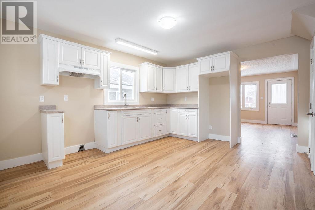 588 Sherbourne St, Sault Ste. Marie, Ontario  P6C 3X7 - Photo 8 - SM253381