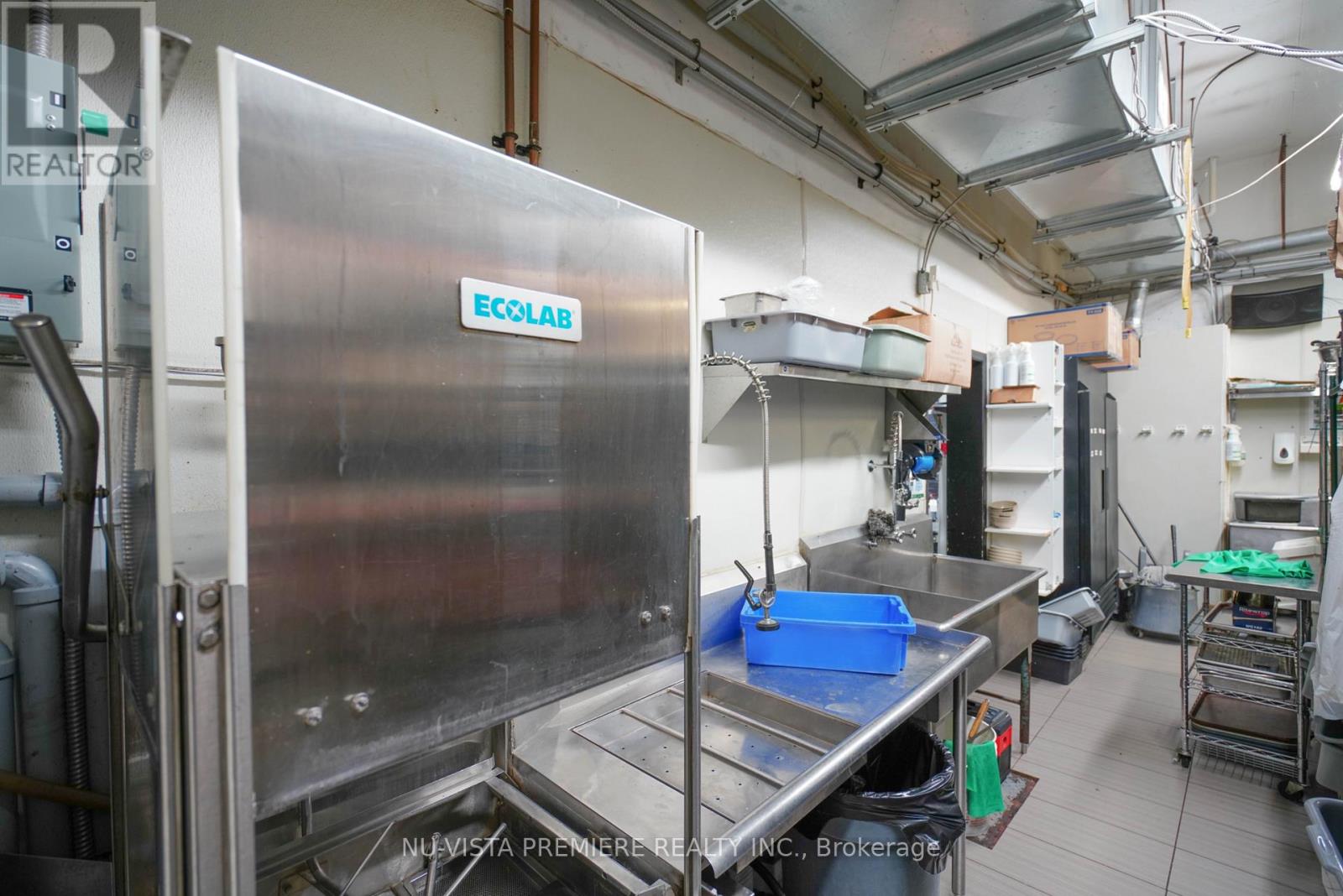 2 - 742 Richmond Street, London East, Ontario N6A 3H3 - Photo 6 - X12403906