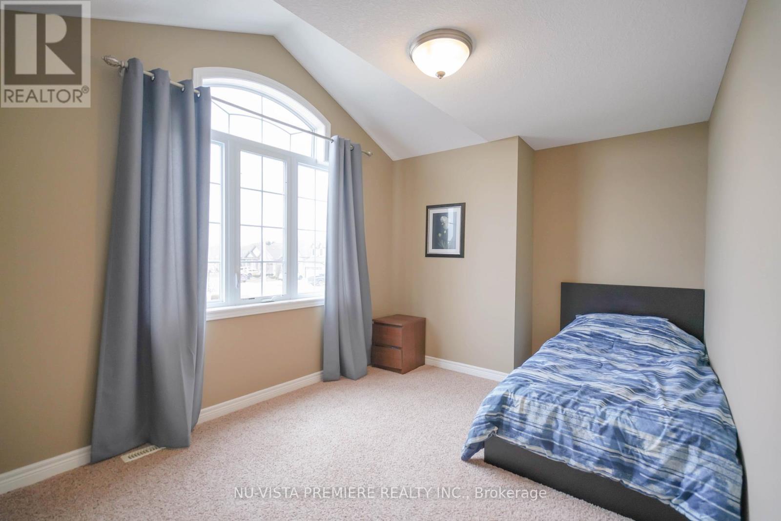 968 Springbank Avenue N, Woodstock (Woodstock - North), Ontario  N0J 1M0 - Photo 20 - X12485754