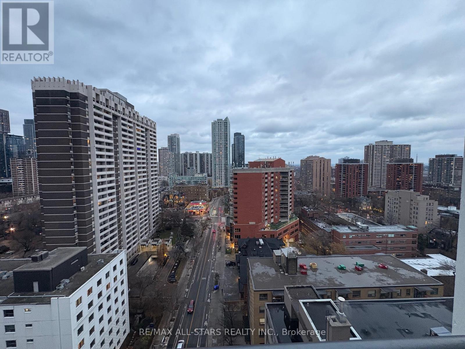 1607 - 81 Wellesley Street E, Toronto, Ontario  M4Y 0C5 - Photo 10 - C12589906