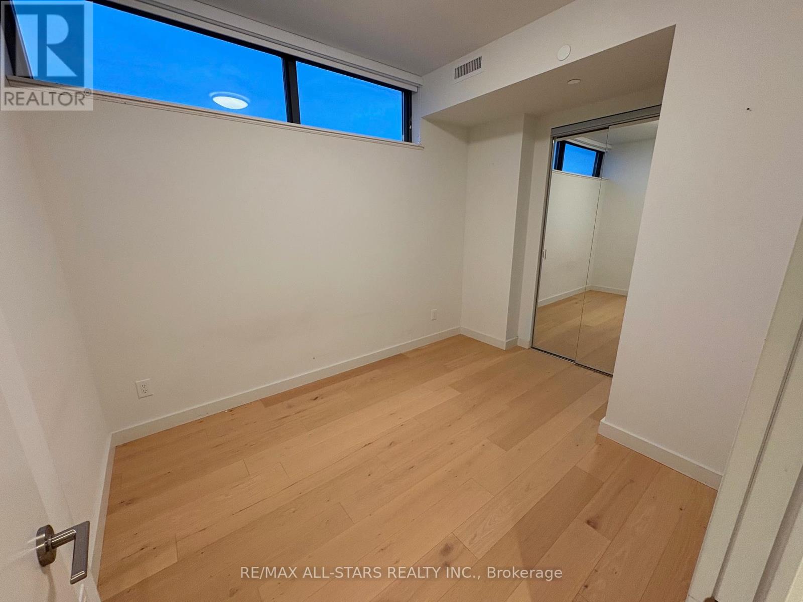 1607 - 81 Wellesley Street E, Toronto, Ontario  M4Y 0C5 - Photo 7 - C12589906