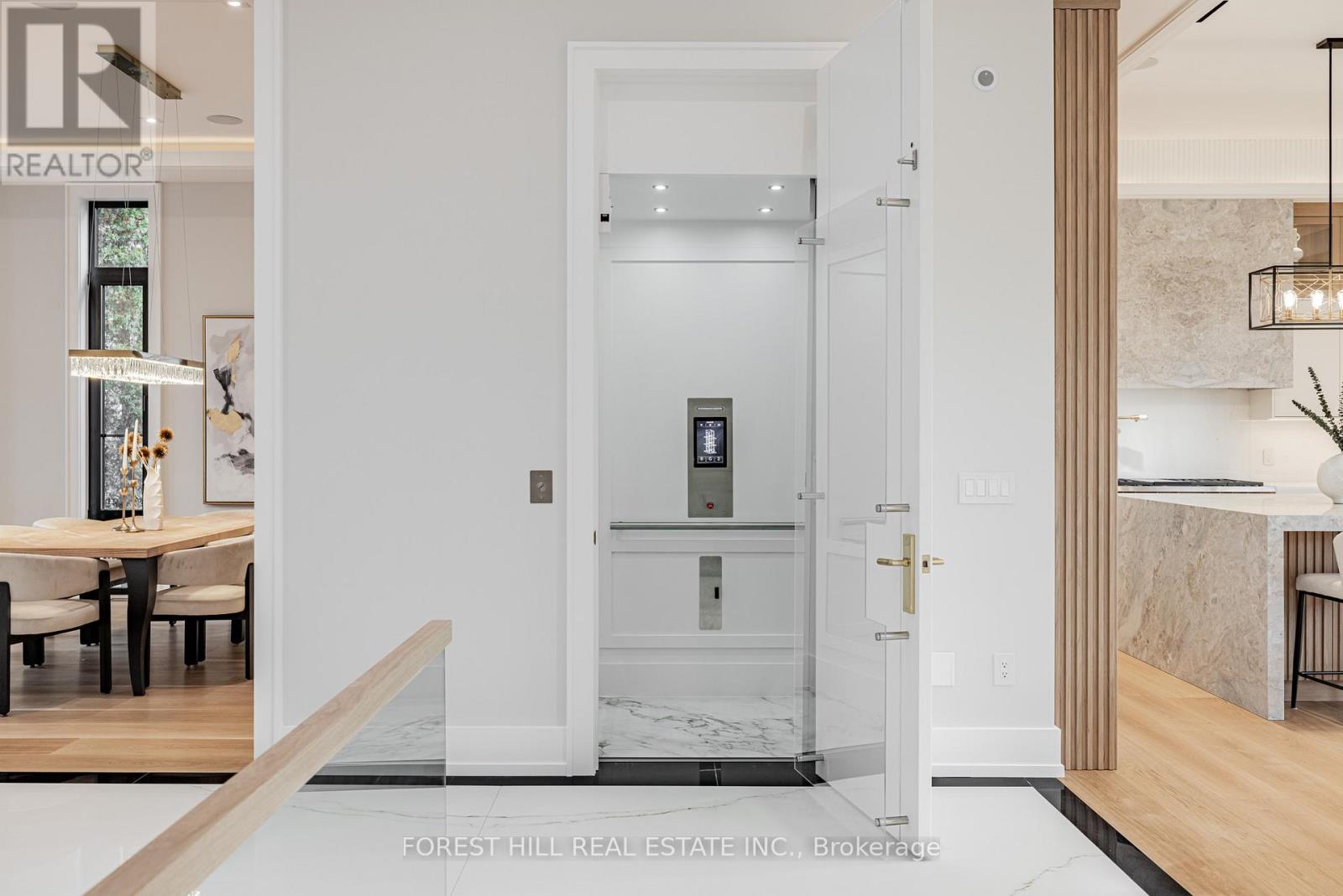 23 Didrickson Drive, Toronto, Ontario  M2P 1J7 - Photo 18 - C12589934