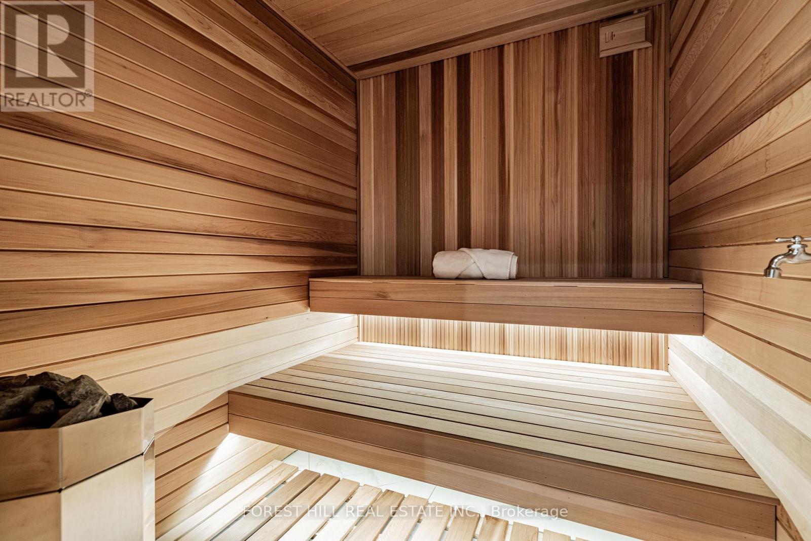 23 Didrickson Drive, Toronto, Ontario  M2P 1J7 - Photo 34 - C12589934