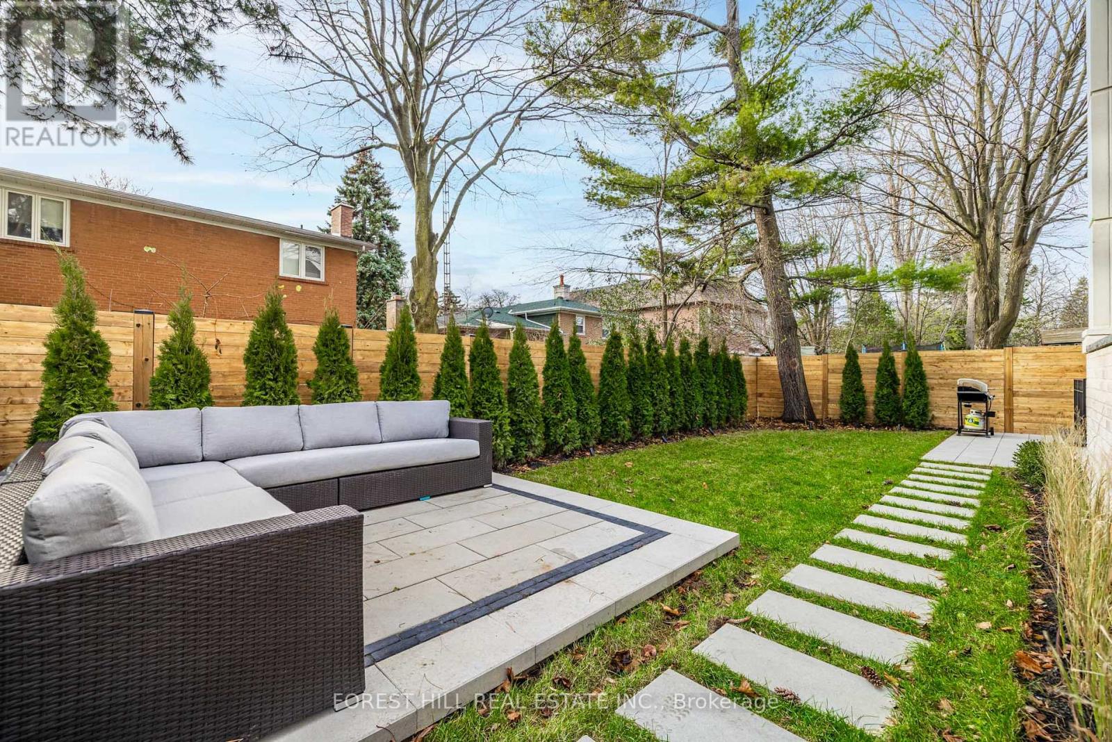 23 Didrickson Drive, Toronto, Ontario  M2P 1J7 - Photo 36 - C12589934