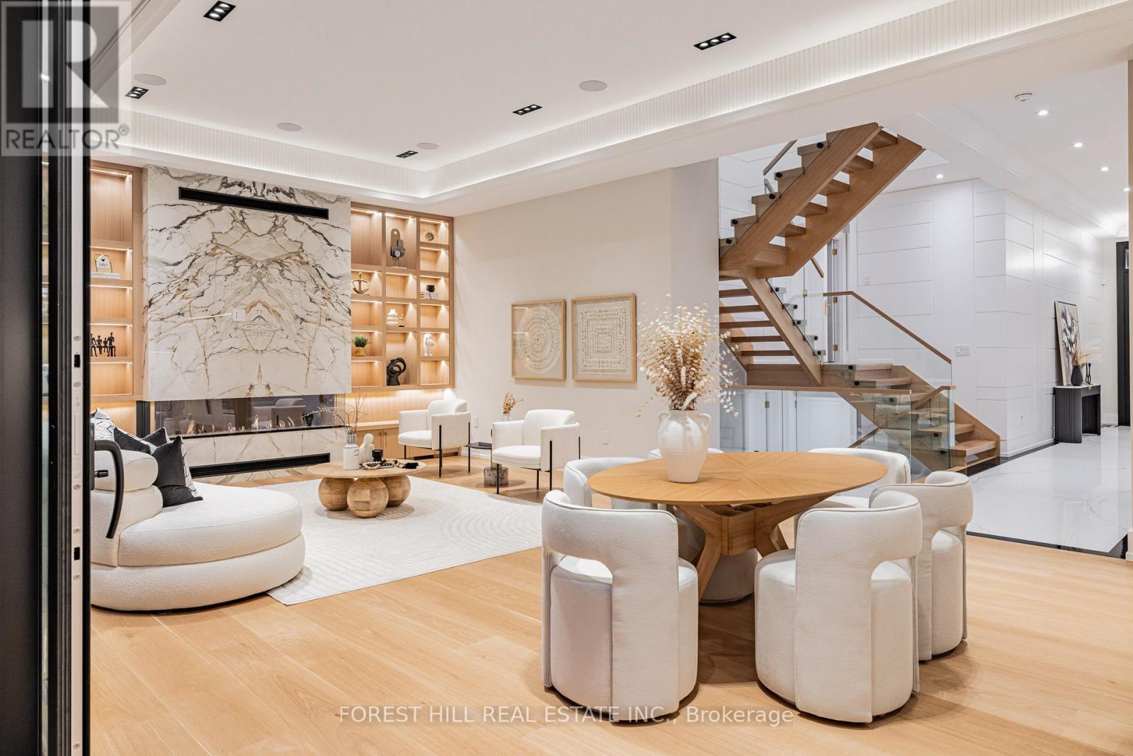 23 Didrickson Drive, Toronto, Ontario  M2P 1J7 - Photo 4 - C12589934