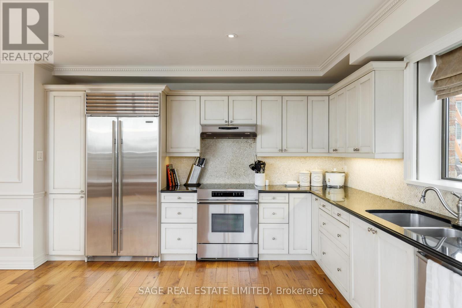 605 - 55a Avenue Road, Toronto, Ontario  M5R 3L2 - Photo 14 - C12589940