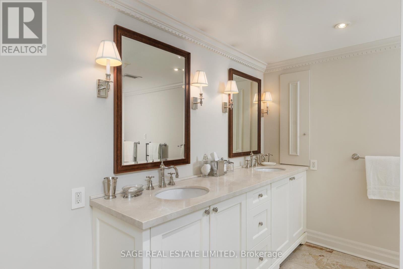 605 - 55a Avenue Road, Toronto, Ontario  M5R 3L2 - Photo 30 - C12589940