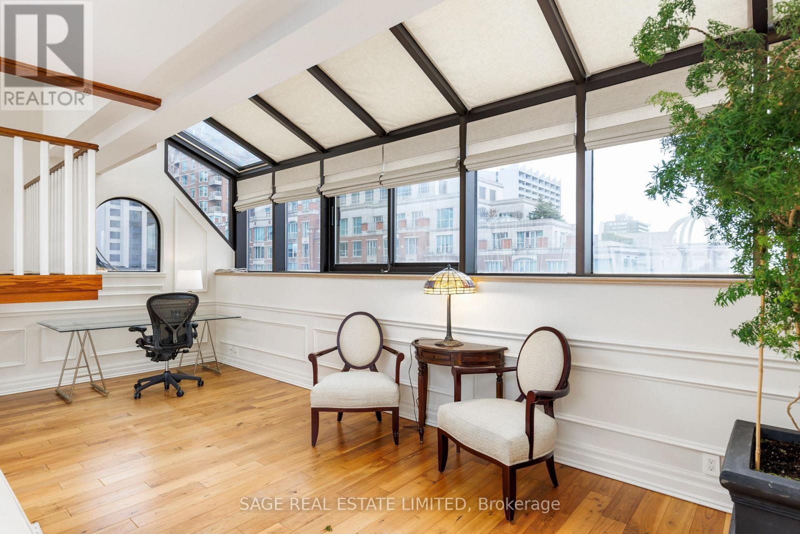 605 - 55a Avenue Road, Toronto, Ontario  M5R 3L2 - Photo 6 - C12589940