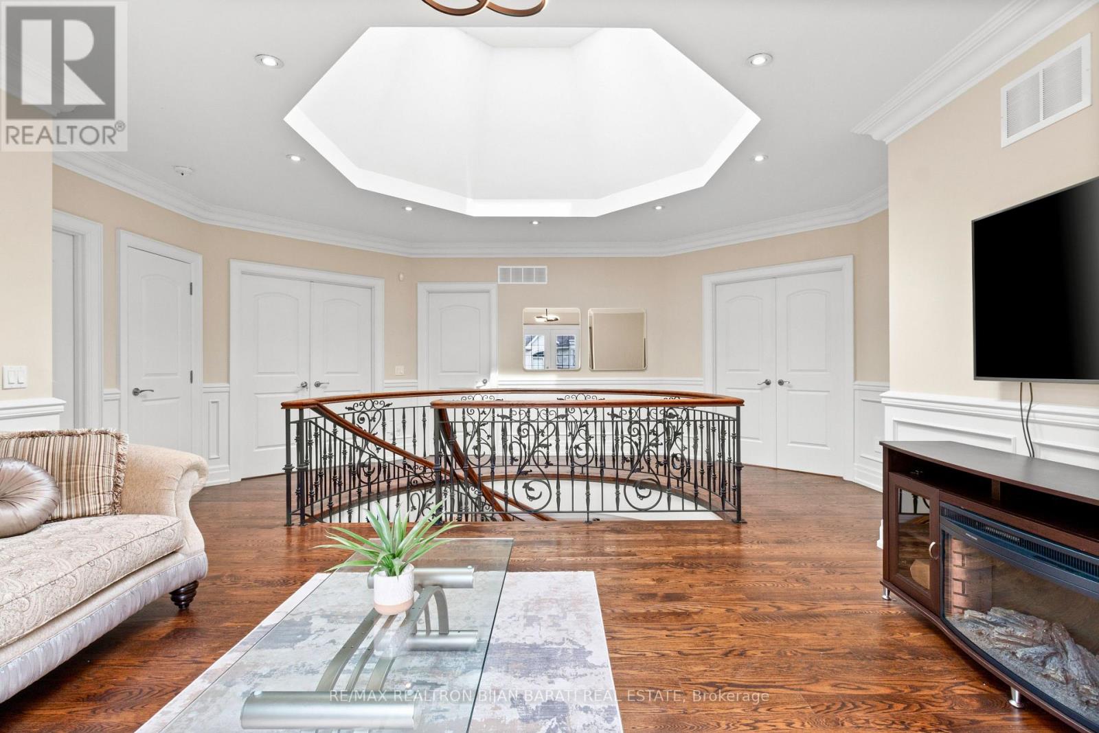 221 Elmwood Avenue, Toronto, Ontario  M2N 3M8 - Photo 33 - C12589942