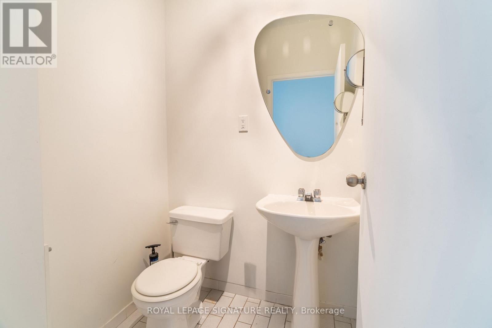 2 - 214 Avenue Road, Toronto, Ontario  M5R 2J4 - Photo 10 - C12590010