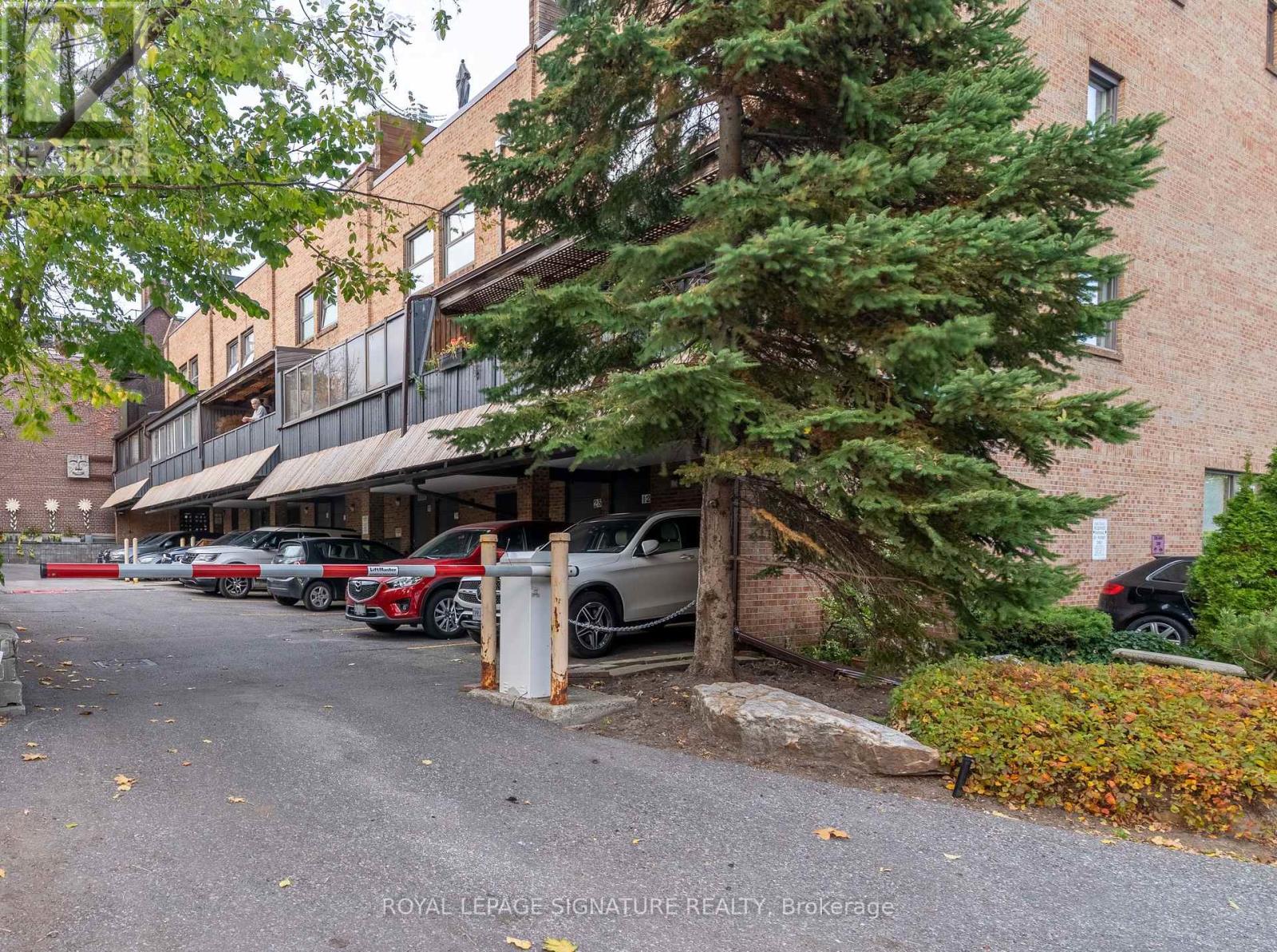 2 - 214 Avenue Road, Toronto, Ontario  M5R 2J4 - Photo 11 - C12590010