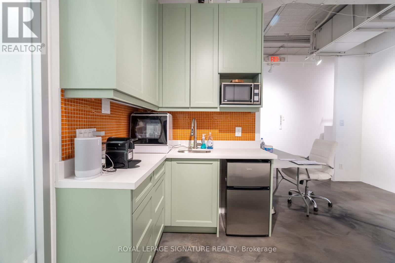 2 - 214 Avenue Road, Toronto, Ontario  M5R 2J4 - Photo 8 - C12590010