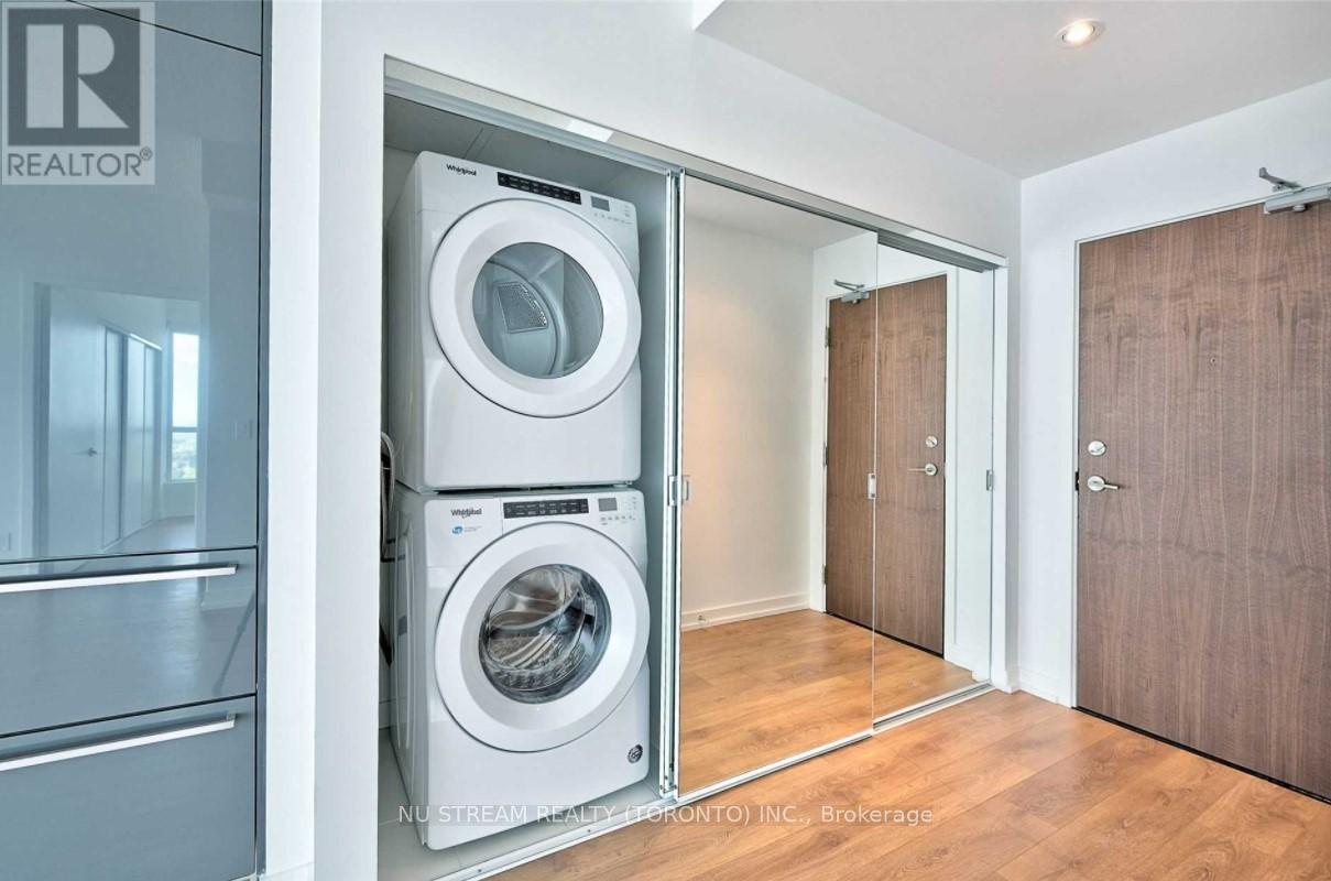 1805 - 115 Mcmahon Drive, Toronto, Ontario  M2K 0E3 - Photo 5 - C12590032