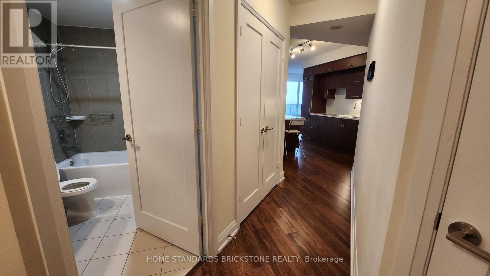 2225 - 5 Sheppard Avenue E, Toronto, Ontario  M2N 0G4 - Photo 15 - C12590094