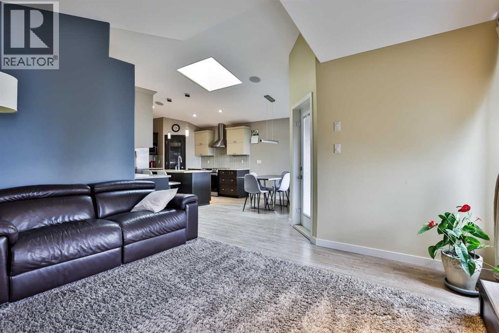 93 Riverine Lane W, Lethbridge, Alberta  T1H 5V6 - Photo 8 - A2270407