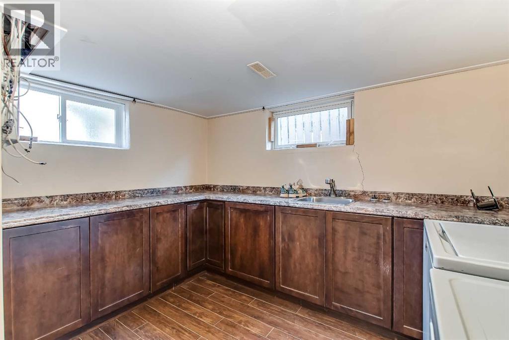 226 4 Street Se, Redcliff, Alberta T0J 2P0 - Photo 46 - A2259875