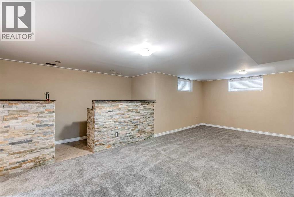 226 4 Street Se, Redcliff, Alberta T0J 2P0 - Photo 35 - A2259875