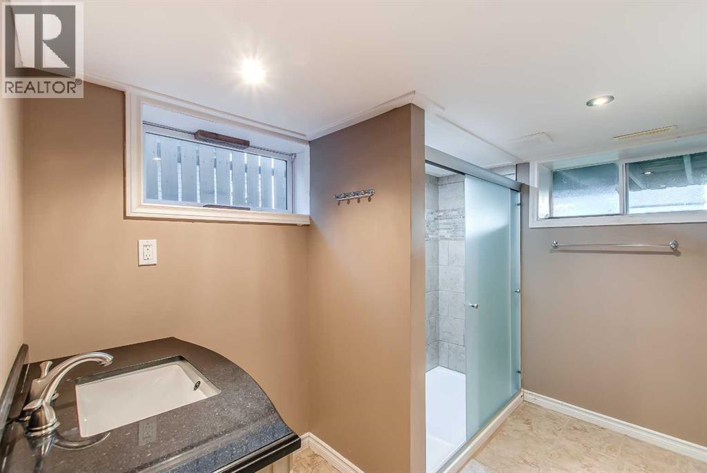 226 4 Street Se, Redcliff, Alberta T0J 2P0 - Photo 41 - A2259875