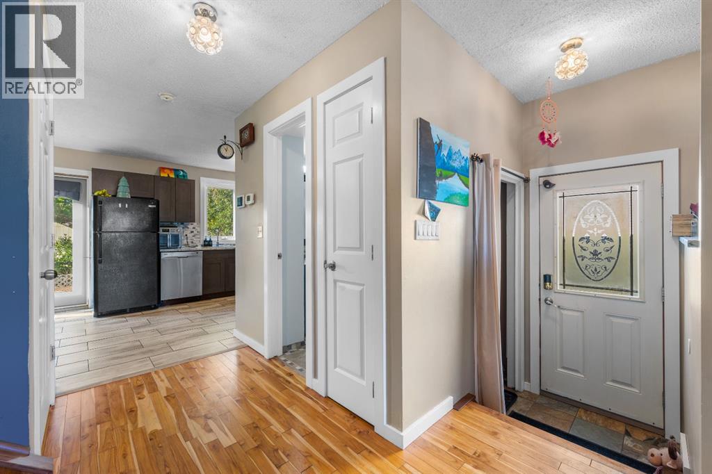 62 Fonda Crescent Se, Calgary, Alberta  T2A 5S6 - Photo 4 - A2259240