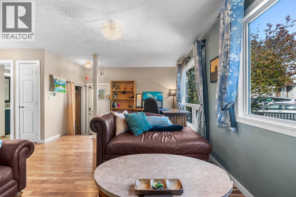 62 Fonda Crescent Se, Calgary, Alberta  T2A 5S6 - Photo 11 - A2259240