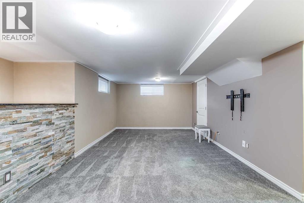 226 4 Street Se, Redcliff, Alberta T0J 2P0 - Photo 37 - A2259875