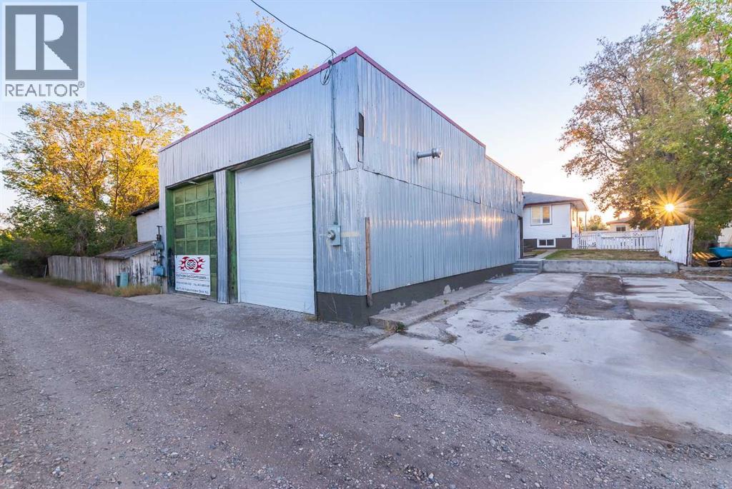 226 4 Street Se, Redcliff, Alberta T0J 2P0 - Photo 49 - A2259875