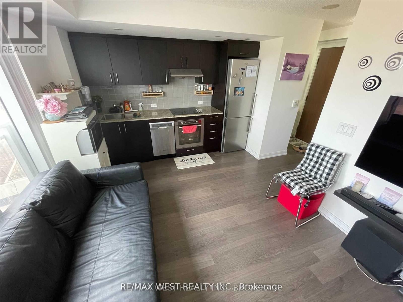 1008 - 255 Village Green Square, Toronto, Ontario  M1S 0L7 - Photo 13 - E12589890