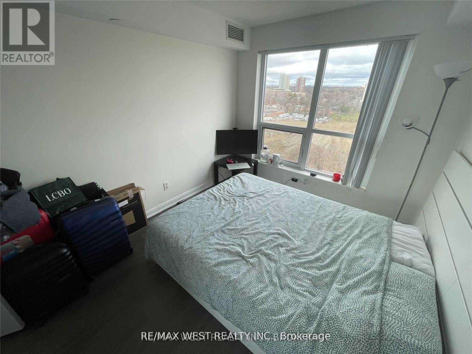 1008 - 255 Village Green Square, Toronto, Ontario  M1S 0L7 - Photo 18 - E12589890