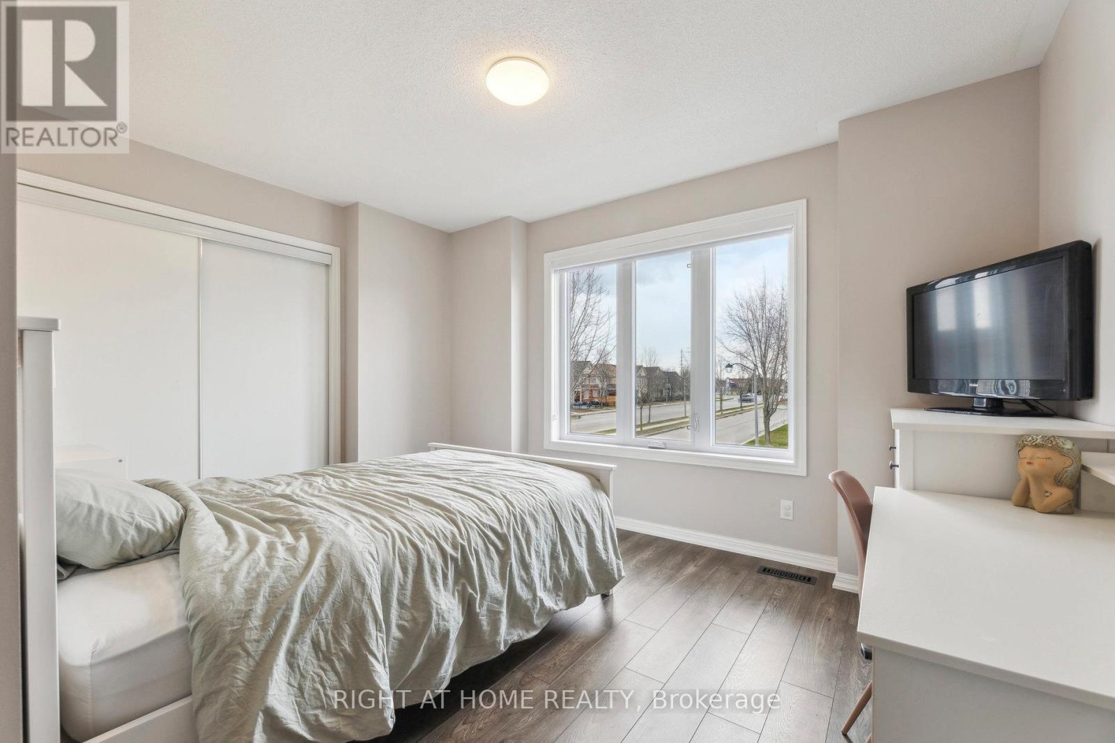 92 Longueuil Place, Whitby, Ontario  L1R 3H1 - Photo 28 - E12589970