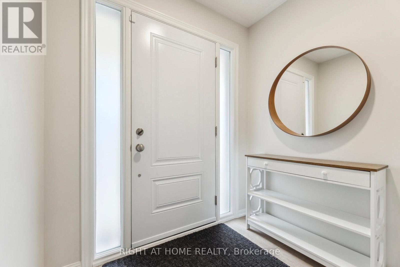 92 Longueuil Place, Whitby, Ontario  L1R 3H1 - Photo 3 - E12589970