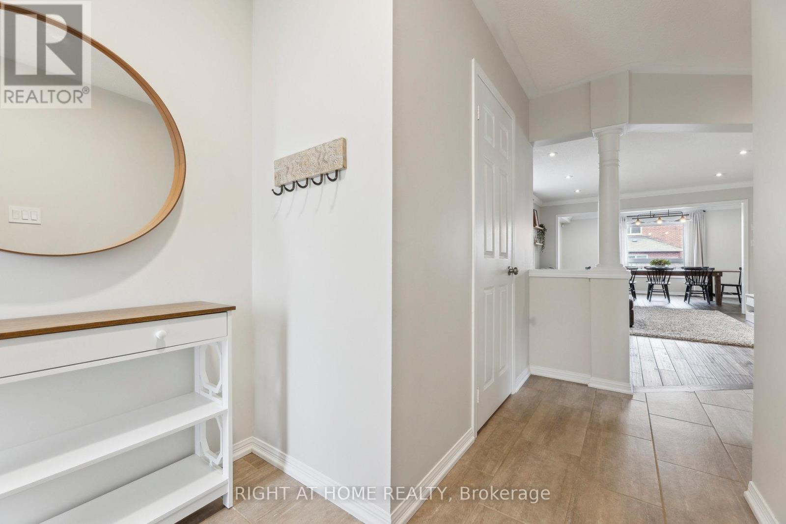 92 Longueuil Place, Whitby, Ontario  L1R 3H1 - Photo 4 - E12589970