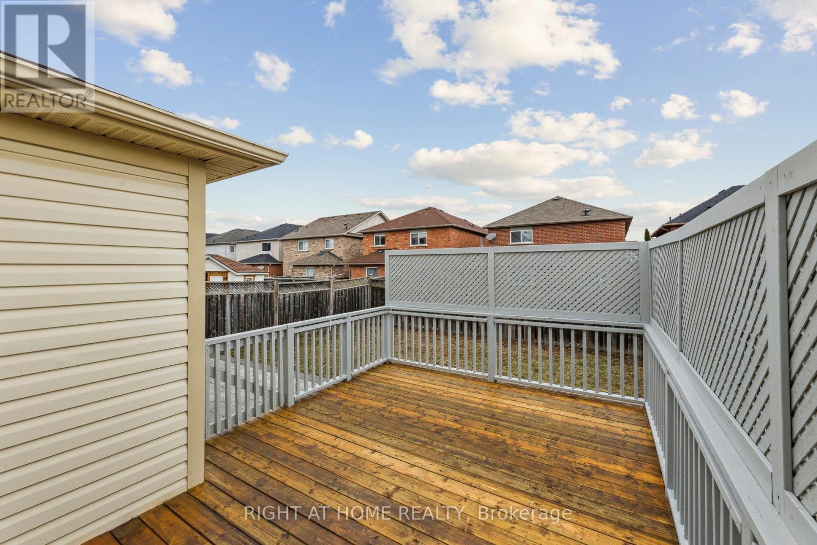 92 Longueuil Place, Whitby, Ontario  L1R 3H1 - Photo 43 - E12589970