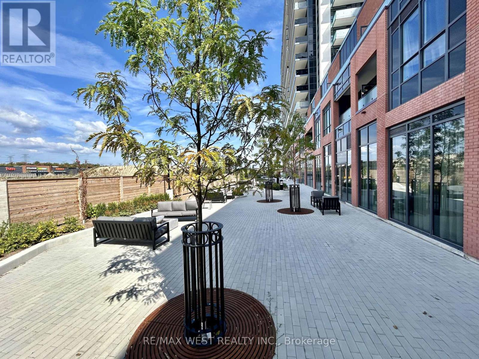 1831 - 2545 Simcoe Street N, Oshawa, Ontario  L1L 0W3 - Photo 3 - E12589986