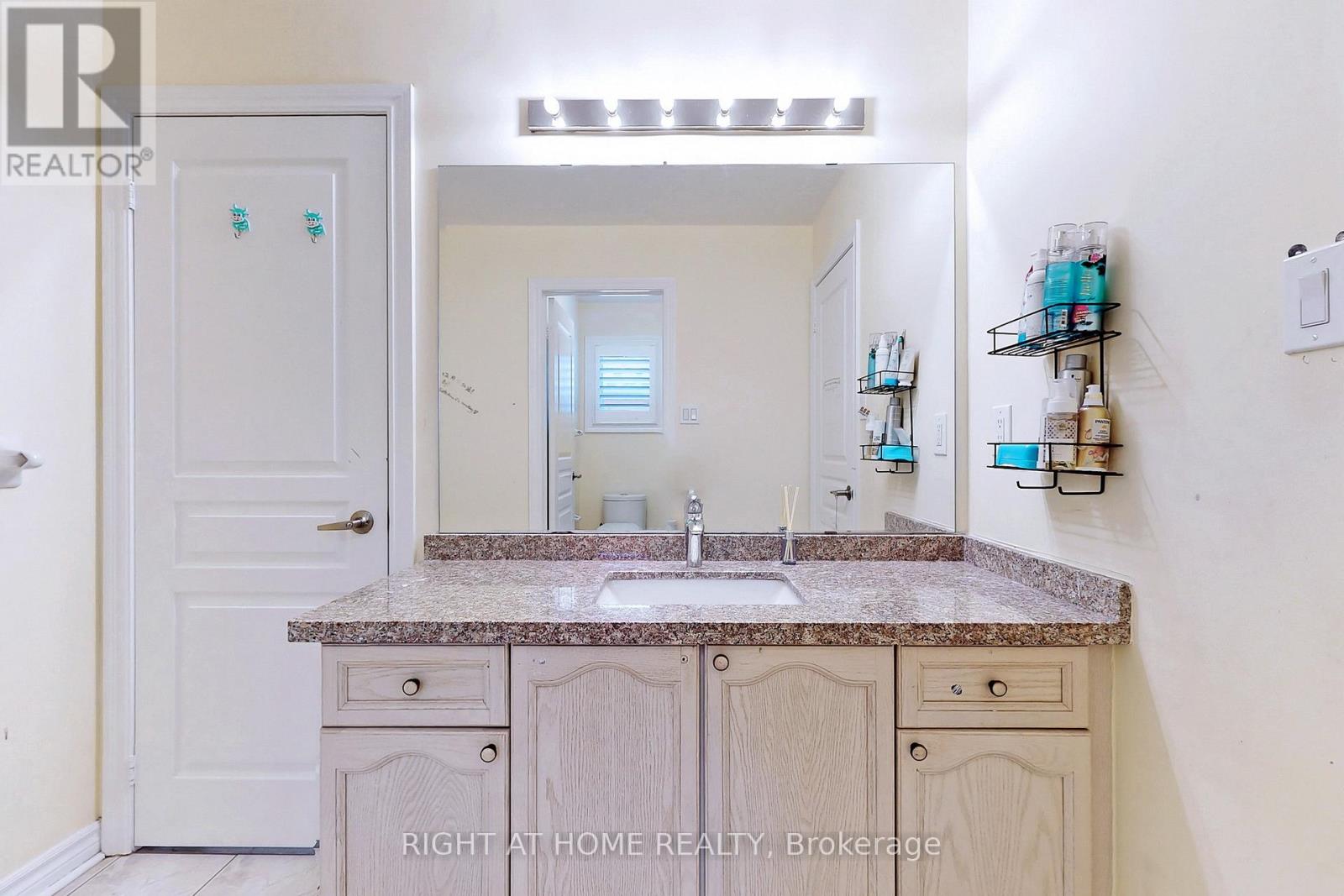 861 Strouds Lane, Pickering, Ontario  L1V 7G1 - Photo 32 - E12589992