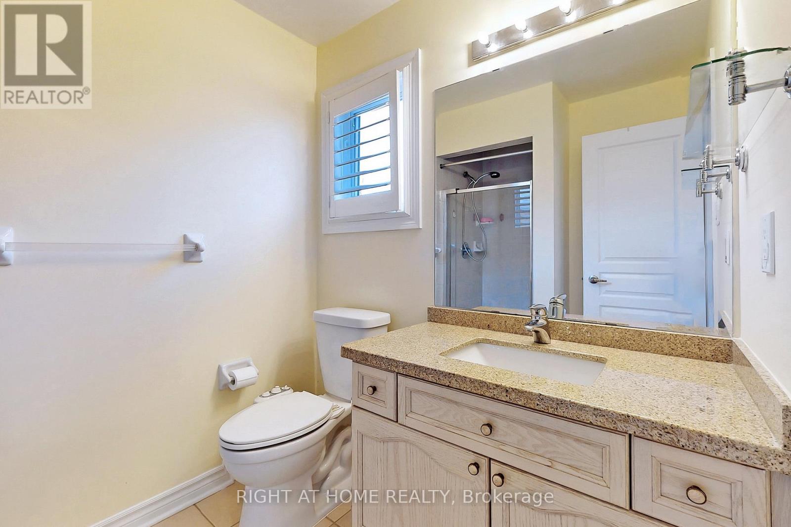 861 Strouds Lane, Pickering, Ontario  L1V 7G1 - Photo 38 - E12589992