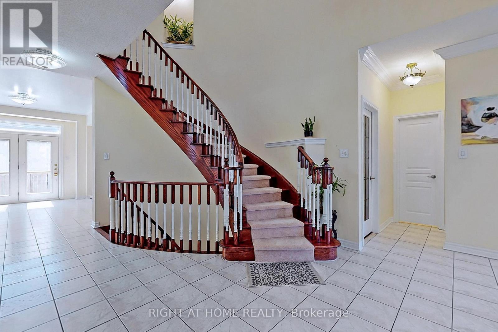 861 Strouds Lane, Pickering, Ontario  L1V 7G1 - Photo 6 - E12589992