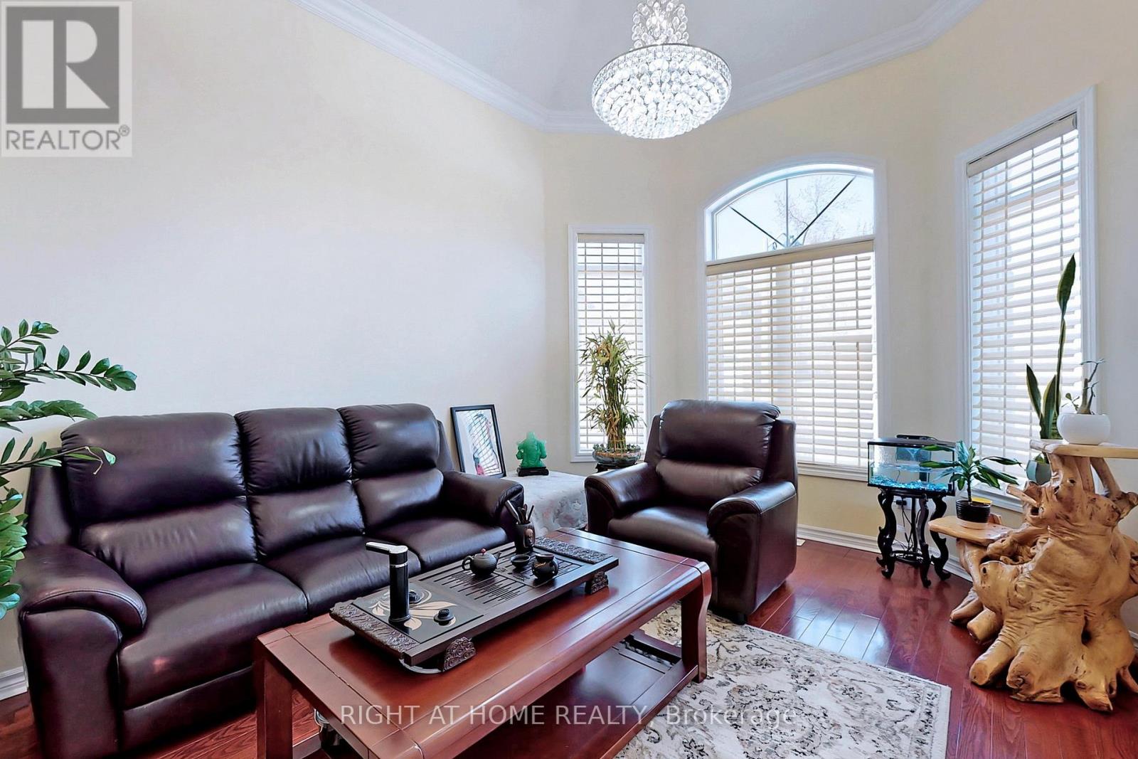 861 Strouds Lane, Pickering, Ontario  L1V 7G1 - Photo 7 - E12589992